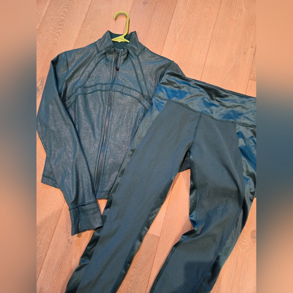 Lululemon satin green leggings and cropped nulu define set size M